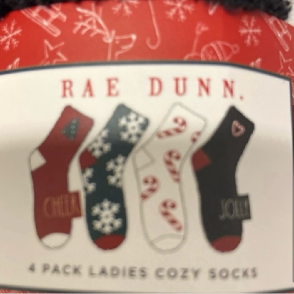 ❤️ NWT RAE DUNN CHRISTMAS SOCKS - Picture 2 of 5